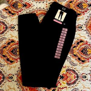 GAP Navy almost look Black though stretch skinny size 6